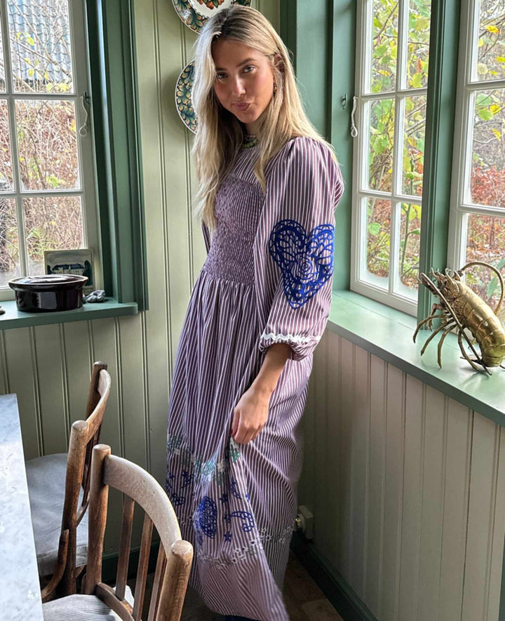 Sissel Edelbo - Ivy Dress Se 2021 - Purple Stripes