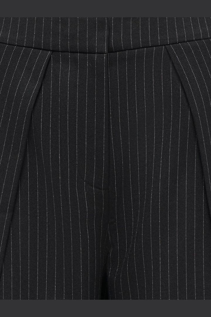 Only - Onlpinya Pleat Barrel Pant Tlr - 5205663 Black Cloud Dancer Pinstripes