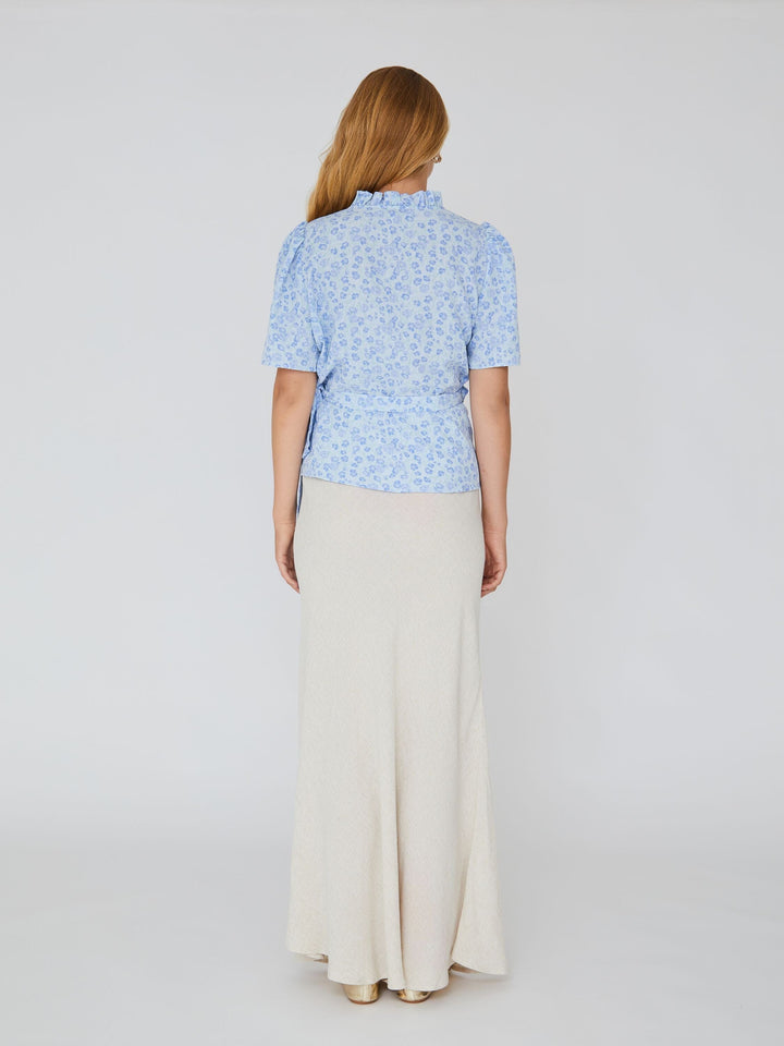 Forudbestilling - A-View - Peony Wrap Blouse - 287 Sky Blue Bluser 
