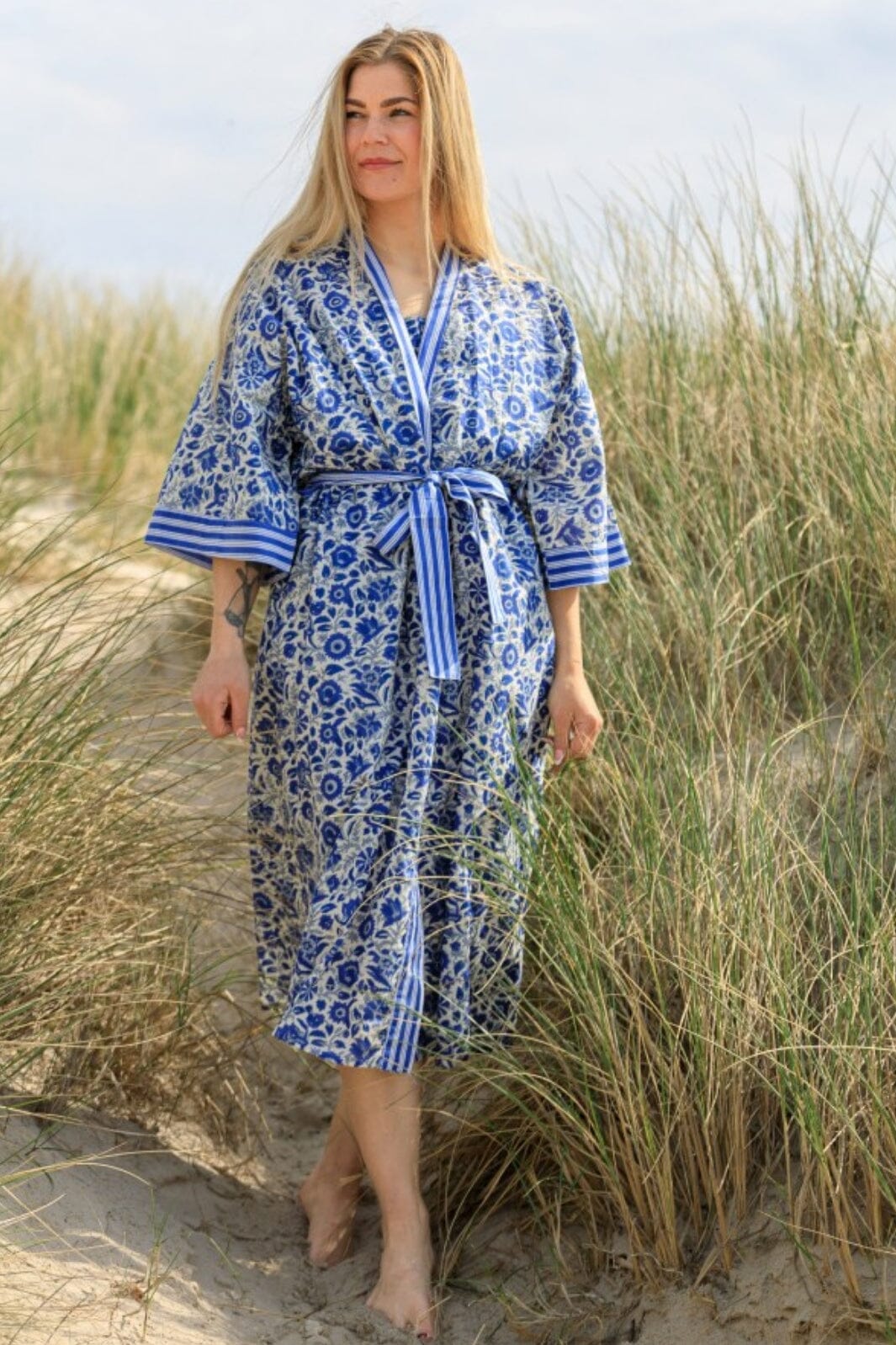 Forudbestilling - Black Colour - Bcflora Kimono - Royal Blue Kimono 