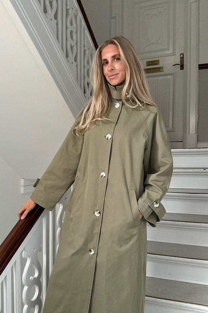 Forudbestilling - BYIC - Avaic Trenchcoat A23791 - Dark Khaki Jakker 