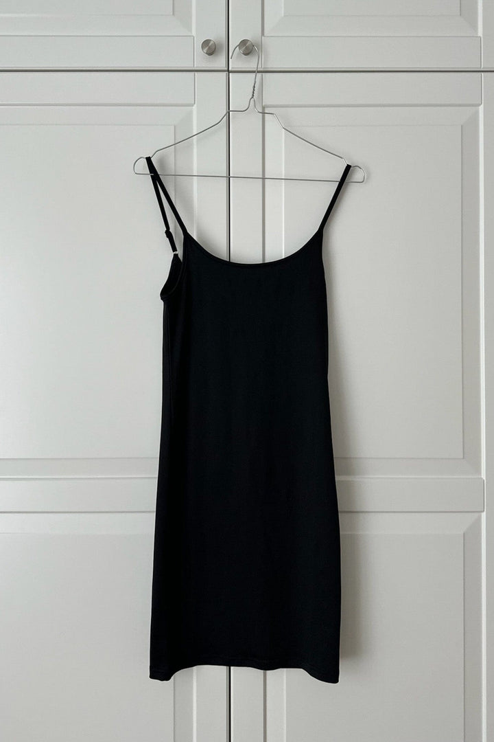 Forudbestilling - BYIC - Emmaic Slip Dress - black Black Kjoler 