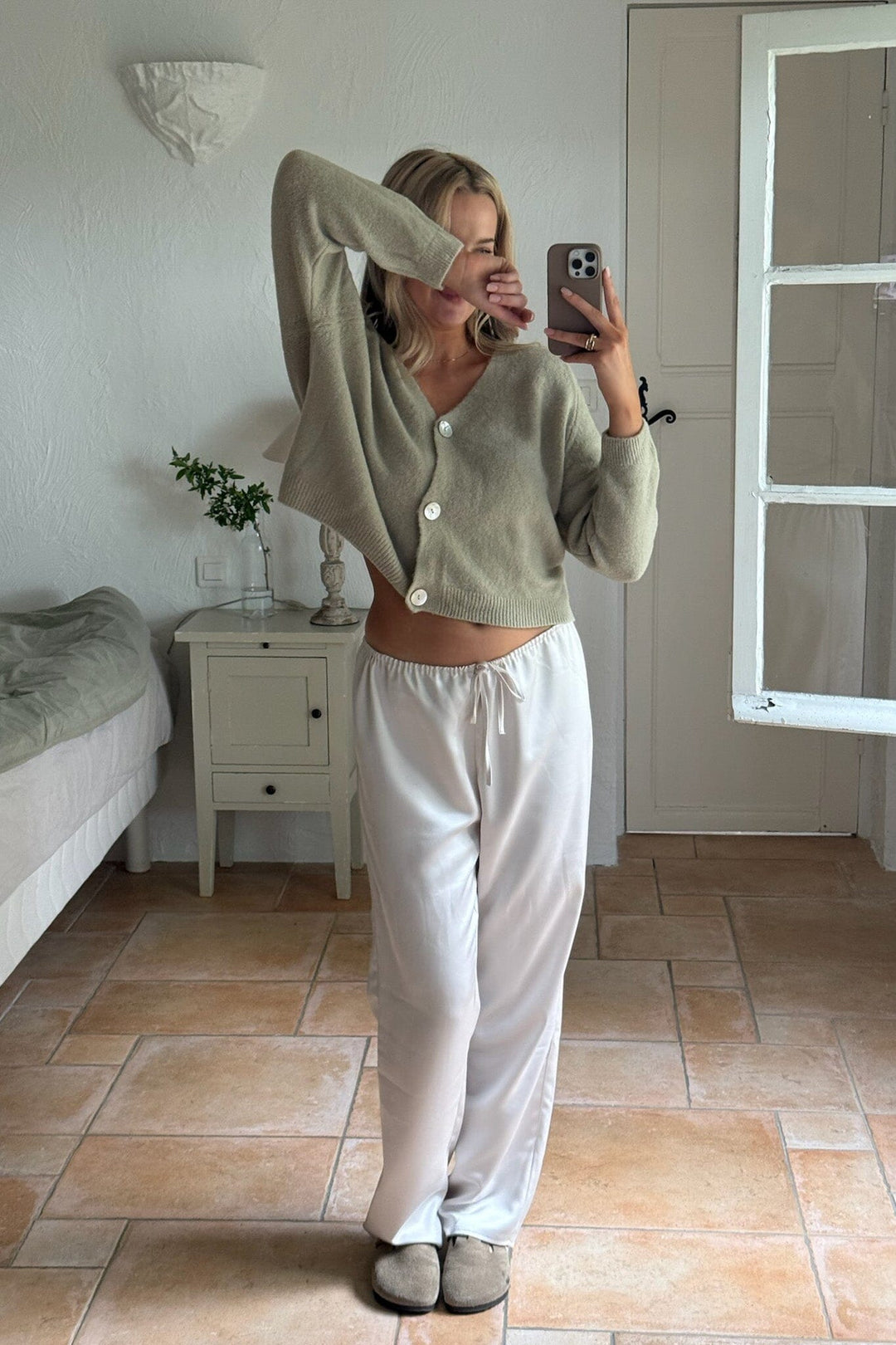 Forudbestilling - BYIC - Fieic Pants A23851 - Off White Satin Bukser 