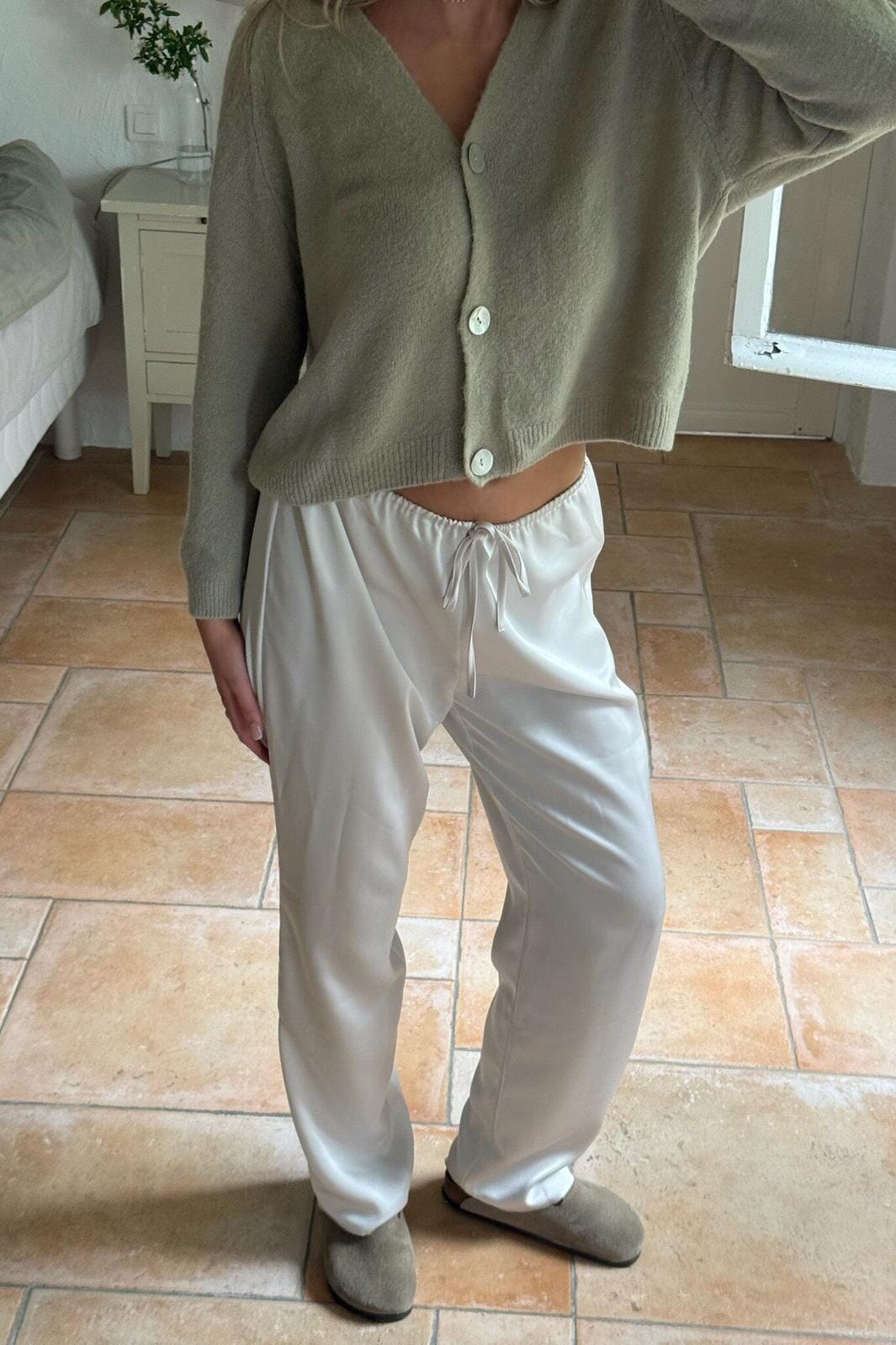 Forudbestilling - BYIC - Fieic Pants A23851 - Off White Satin Bukser 