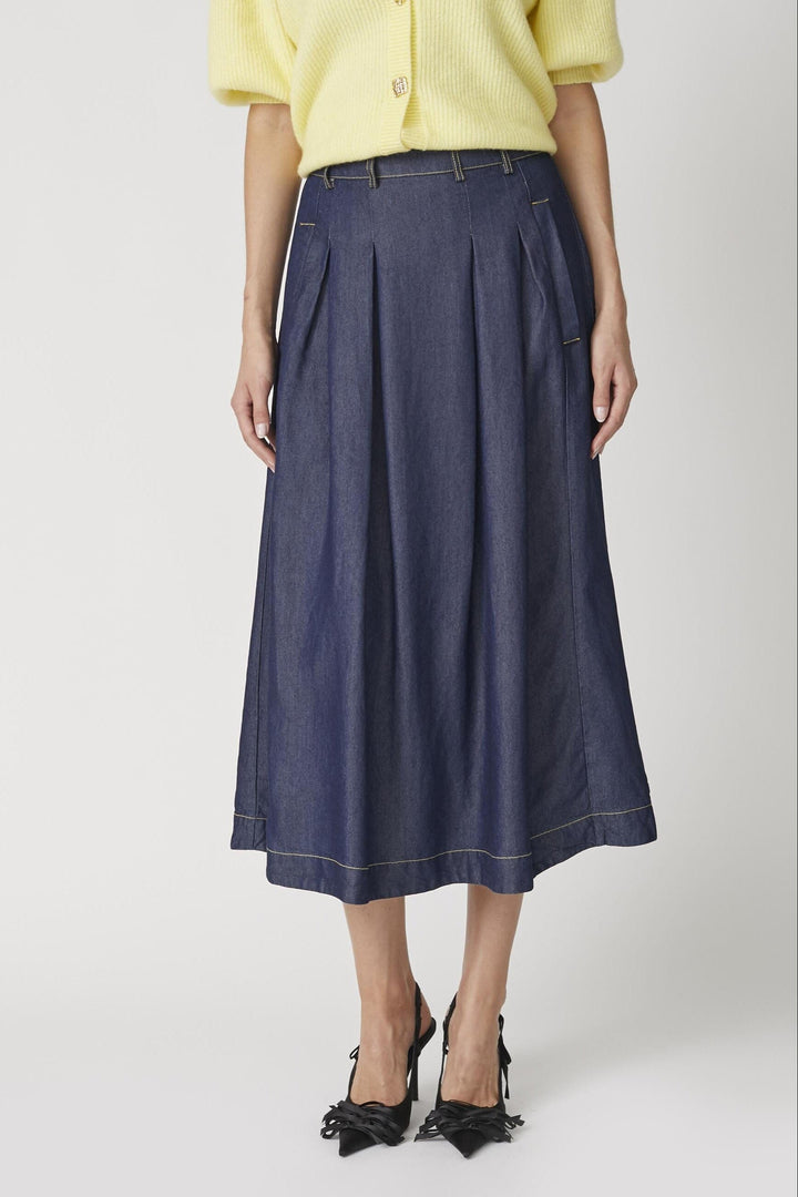 Forudbestilling - Co´Couture - Anyacc Denim Pleat Skirt 34181 - 555 - Dark Denim Nederdele 