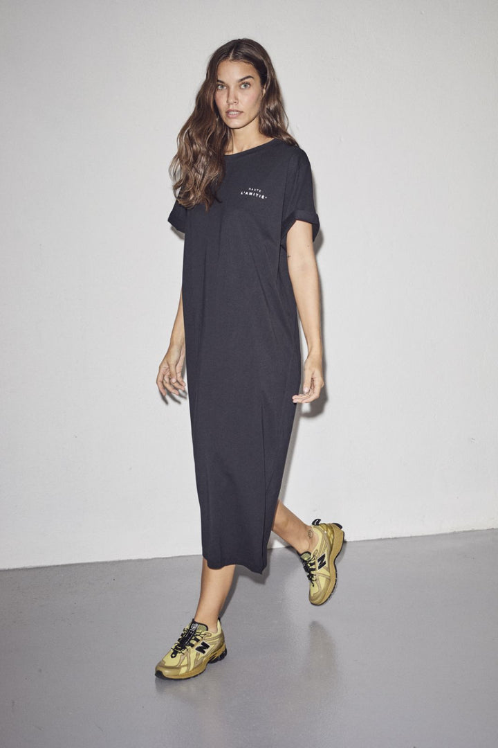 Forudbestilling - Haute L'Amitié - Hl Crew Neck Tee Dress HL10123 - Black Kjoler 