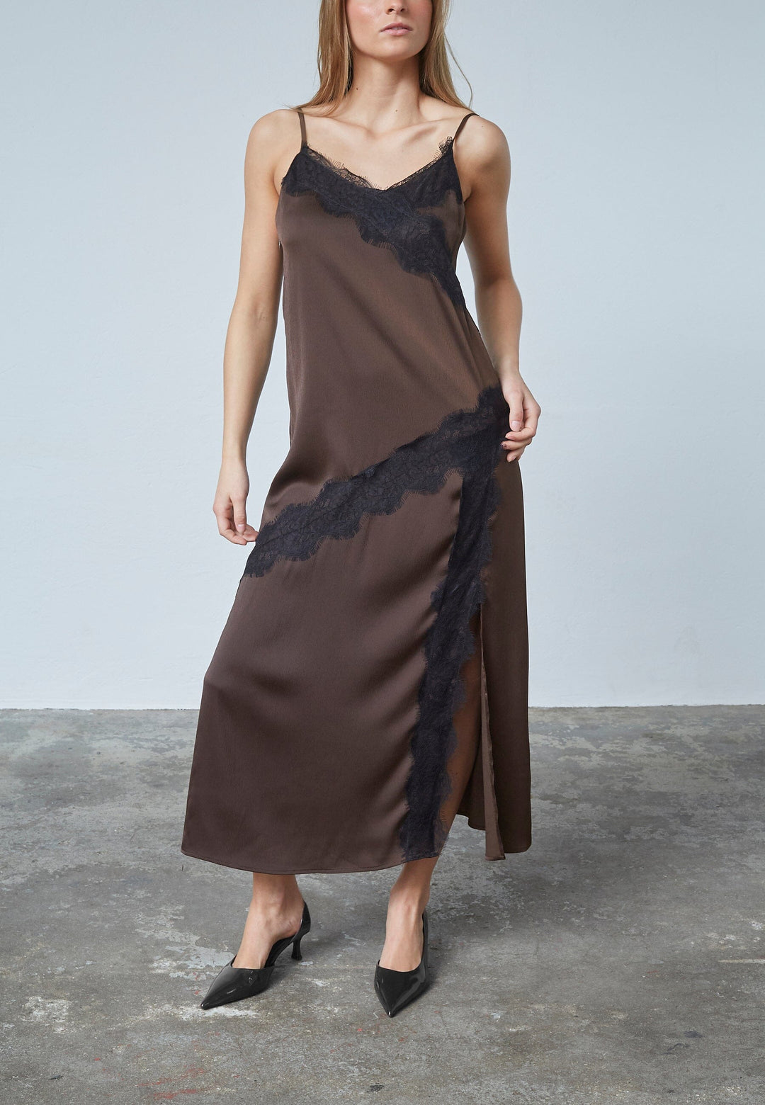 Forudbestilling - Love & Divine - Love1356 18869 - 804 - Chocolate/Black Kjoler 