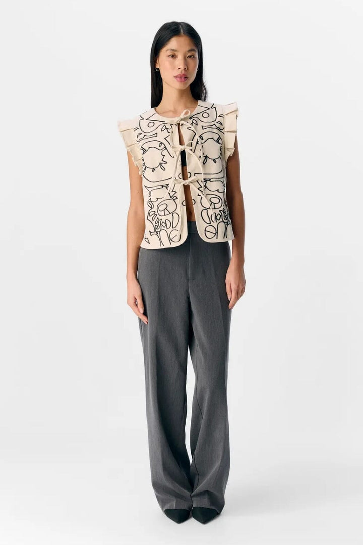 Forudbestilling - Object - Objmaple Waistcoat Cc2 Ss - 4660239 Sandshell Sky Captain Embroidery