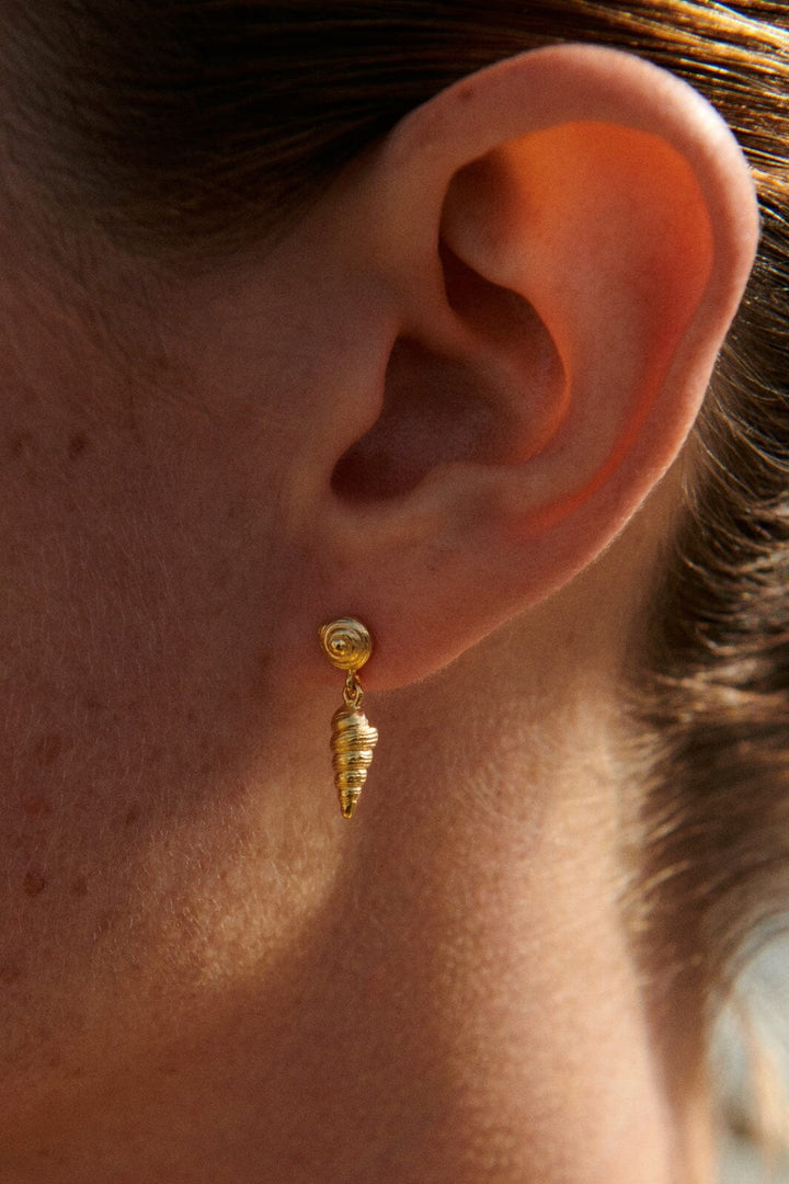 Forudbestilling - Pernille Corydon Jewellery - Cocoon Earrings - Gold Øreringe 