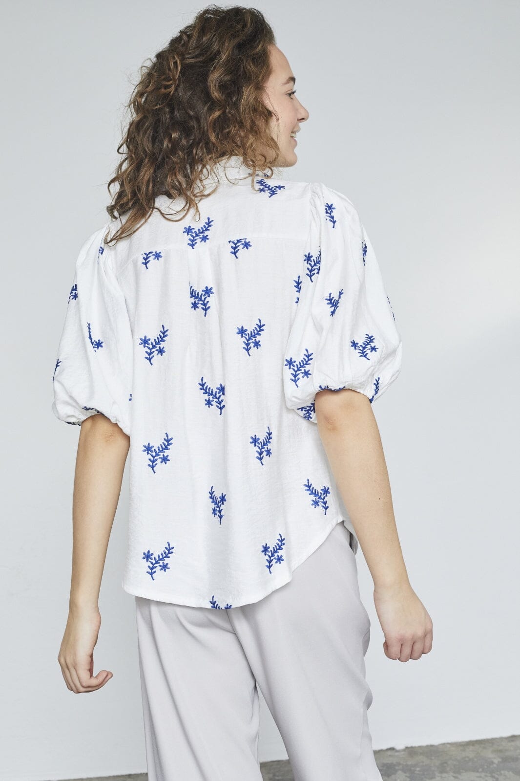 Sisters Point - Ella-Sh58 18740 - 102 - White/Blue