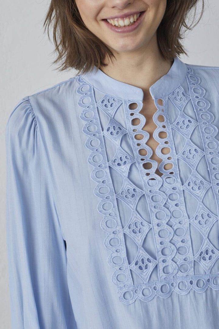 Sisters Point - Viada-Lace.Ss 18546 - 410 - L. Blue