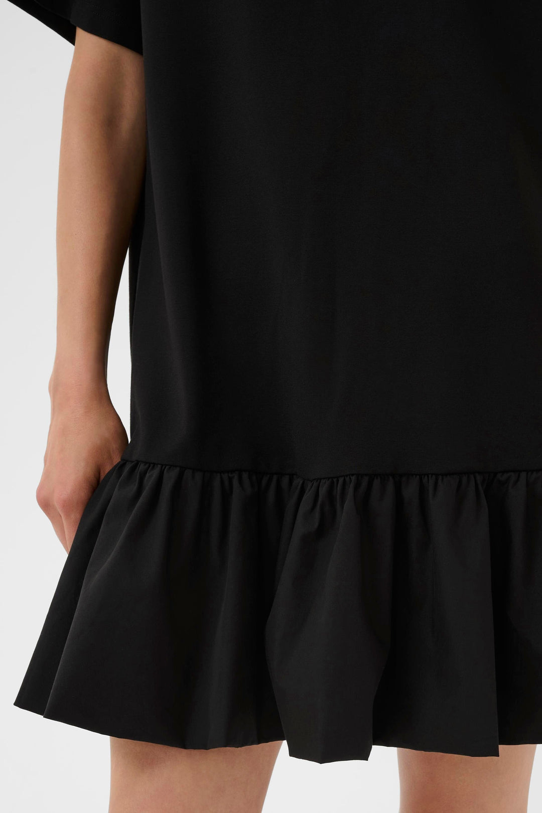 Gestuz - Gzerin Dress 10911181 - 100017 - Black Kjoler 