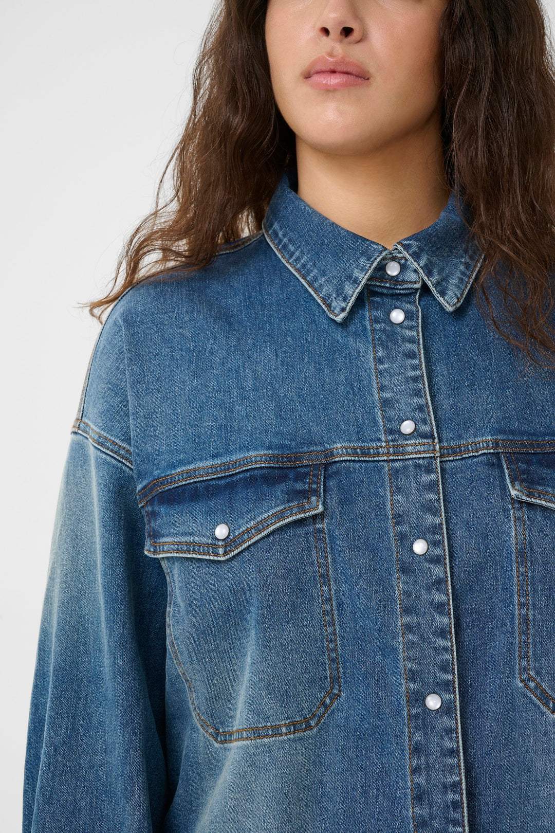 Gestuz - Gzviva Oz Shirt 10910575 - 108303 - Vintage Blue Denim Skjorter 