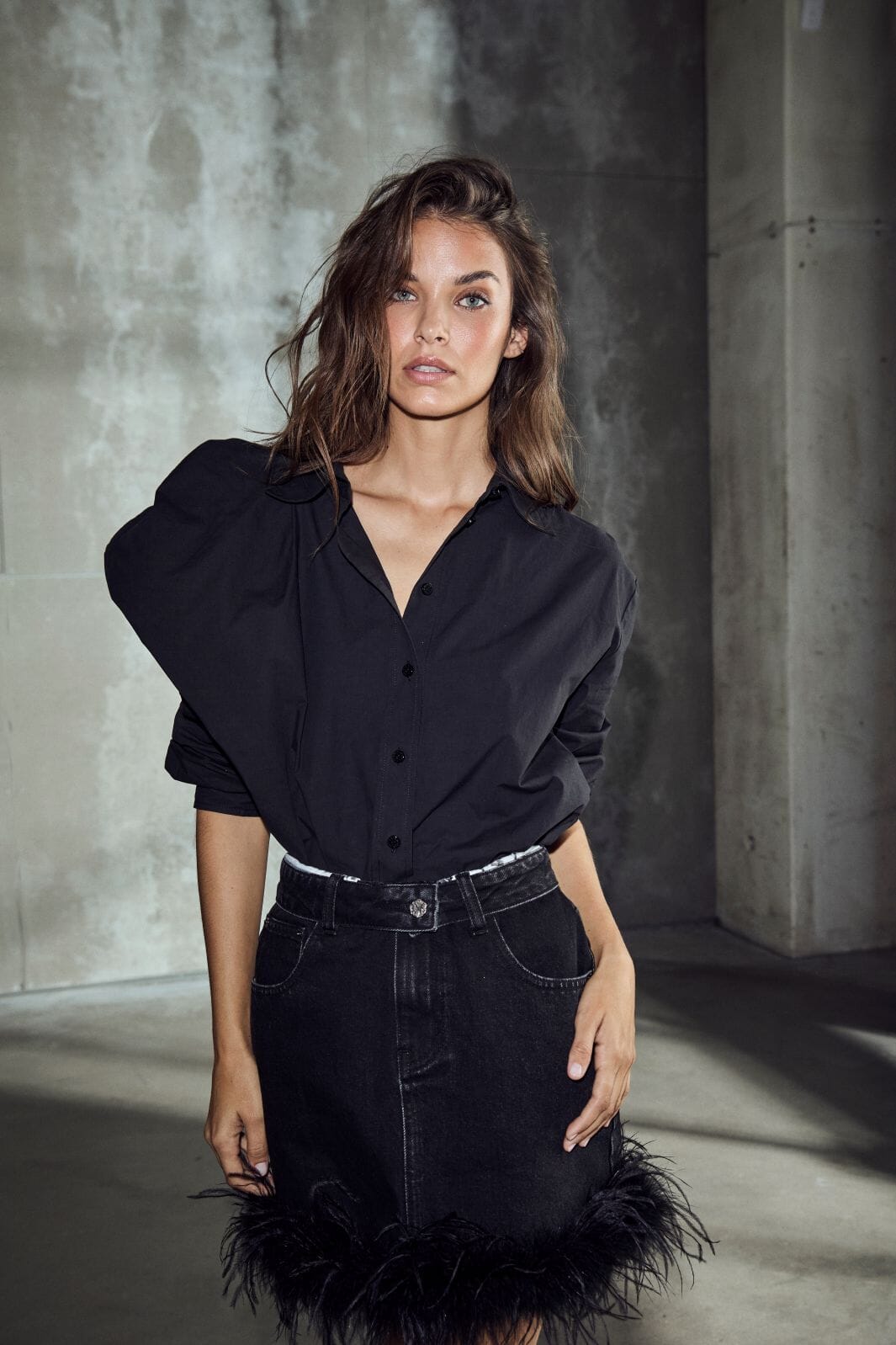 Haute L'Amitié - Flip Waist Feather Skirt Hl10950 - Black Nederdele 