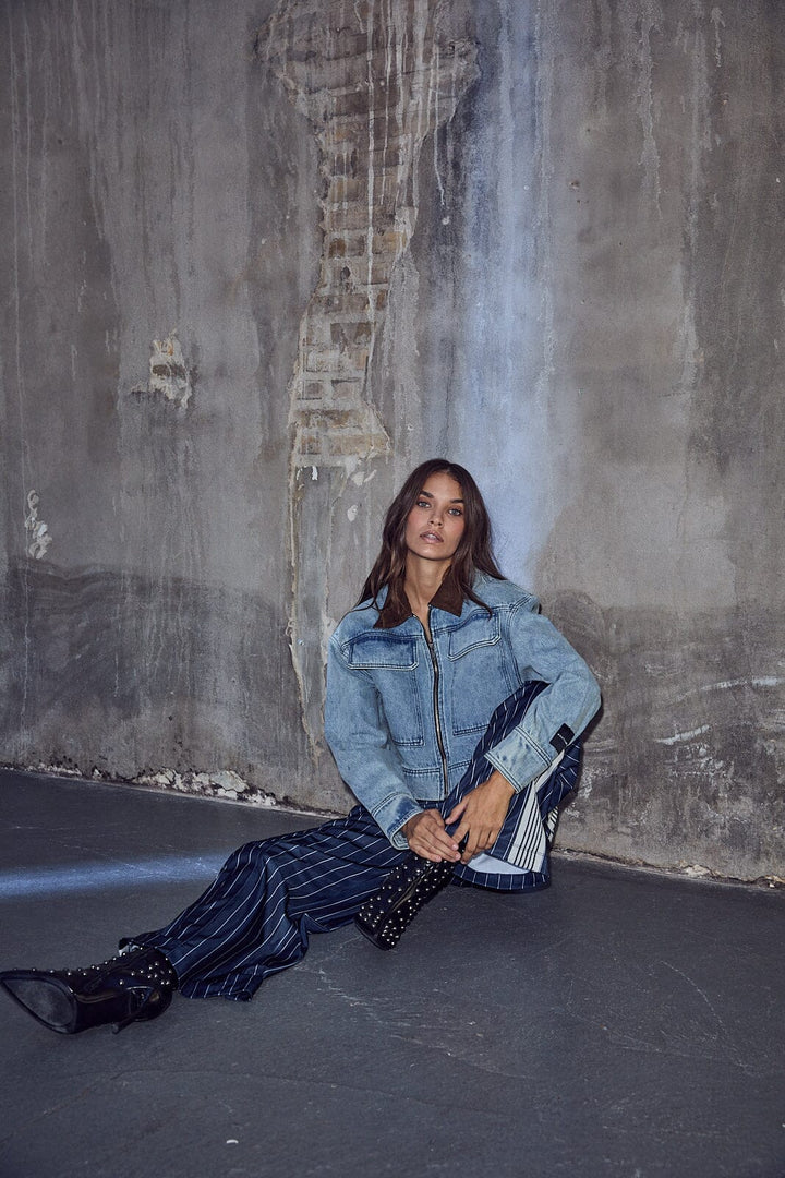 Haute L'Amitié - Meliza Crop Denim Jacket HL10492 - Denim Blue Jakker 