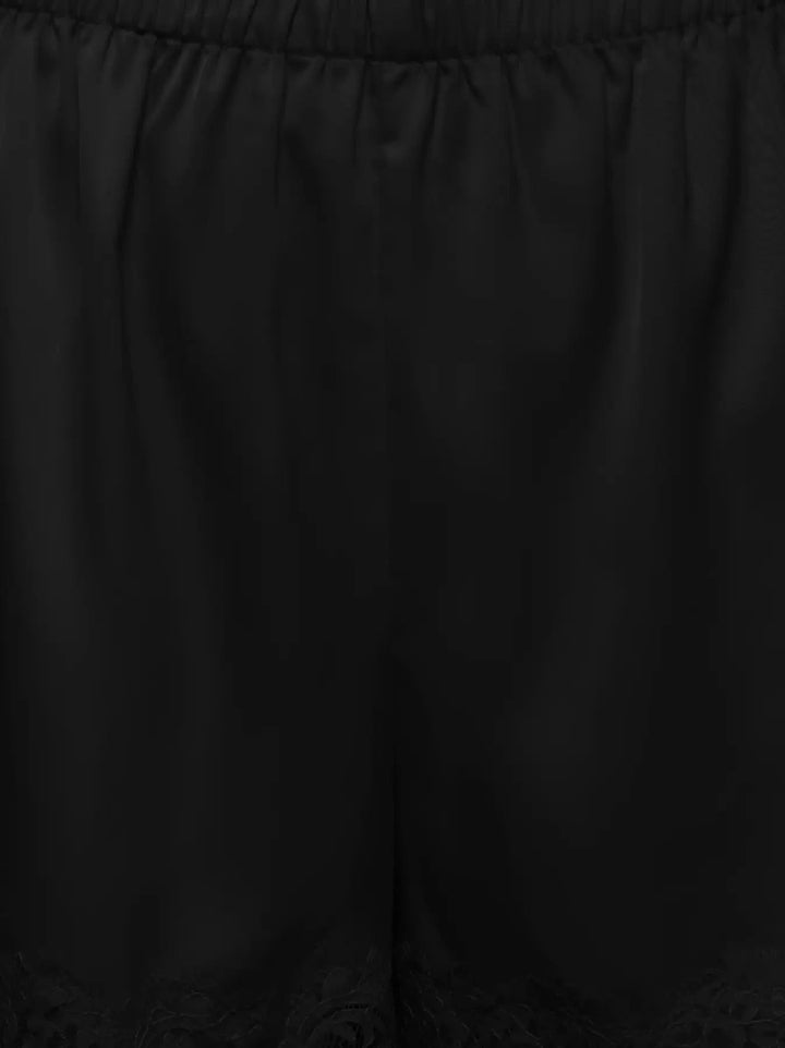 JDY - Jdyalana Lace Shorts - 5182289 Black Black Lace Shorts 