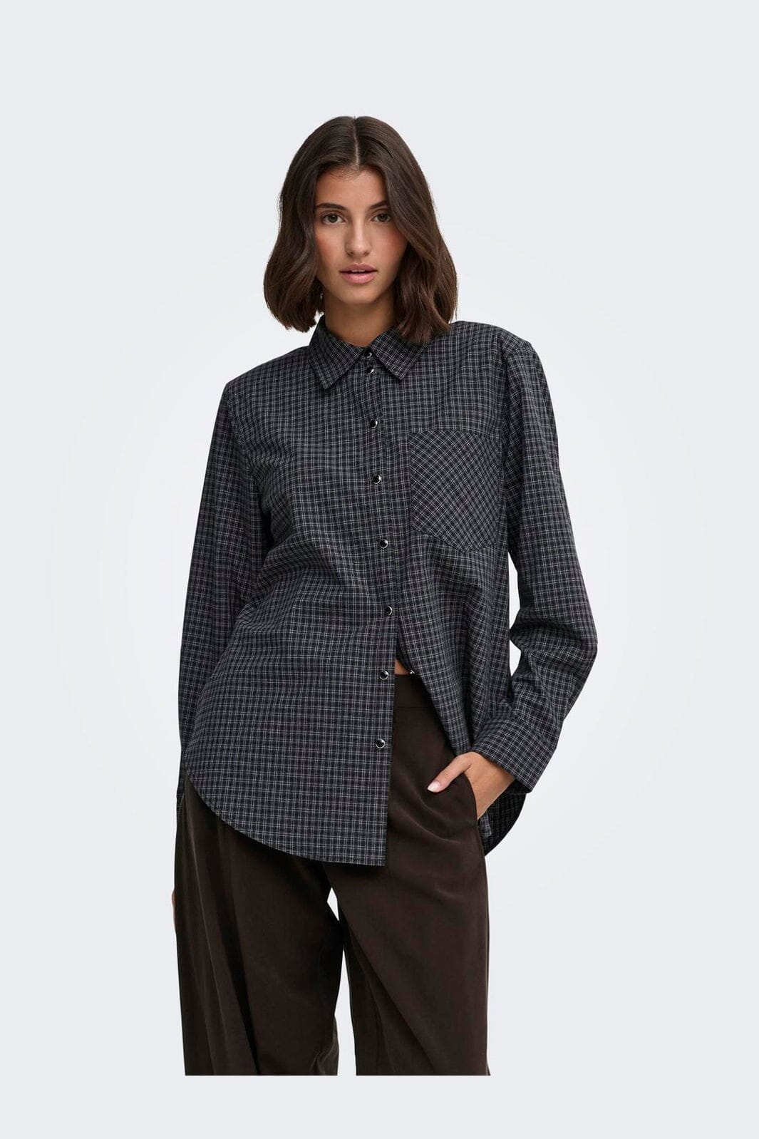 JDY - Jdylou L/S Shoulderpad Shirt - 5130716 Ebony Black & Cloud Dancer