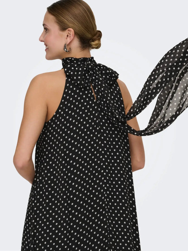 JDY - Jdypolka S/L Halterneck Midi Dress - 5018897 Black White Polka Dot Kjoler 