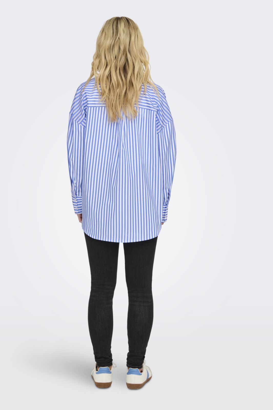 JDY - Jdyvesper L/S Loose Shirt - 4658100 Cloud Dancer Cornflower Blue Skjorter 