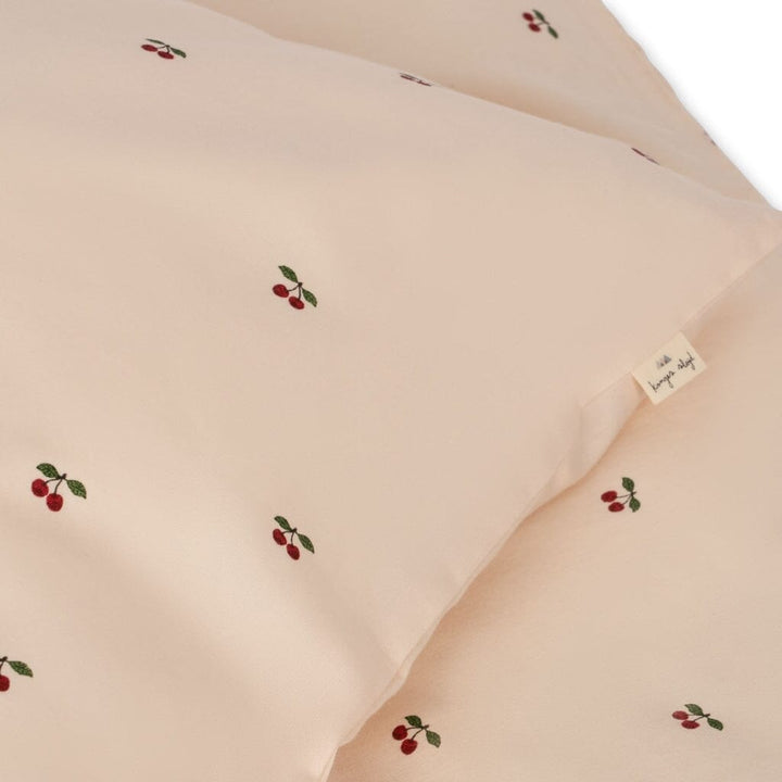 Konges Sløjd - Baby Bedding Gots 70X100 - Cherry Sengetøj 