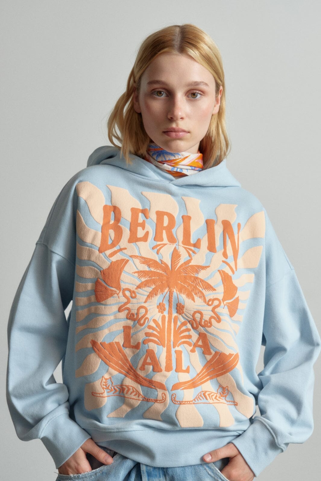 Lala Berlin - Hoodie Irina - sunset palm cashmere blue Trøjer 