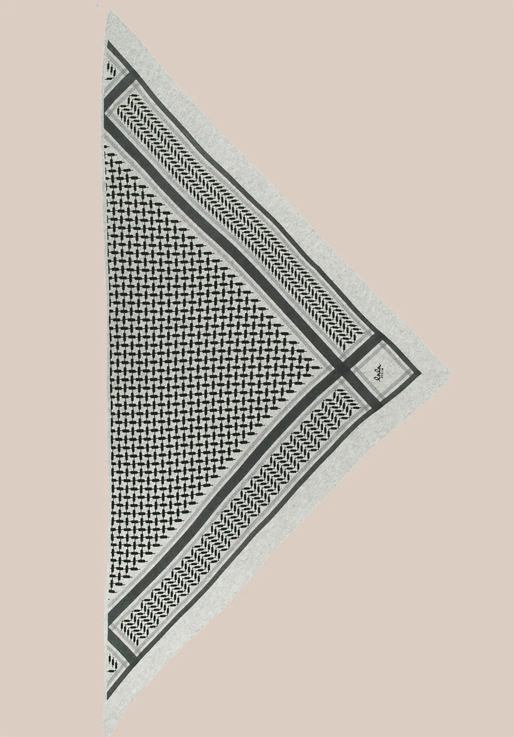 Lala Berlin - Triangle Trinity Classic M - Flanella Light grey melange Tørklæder 