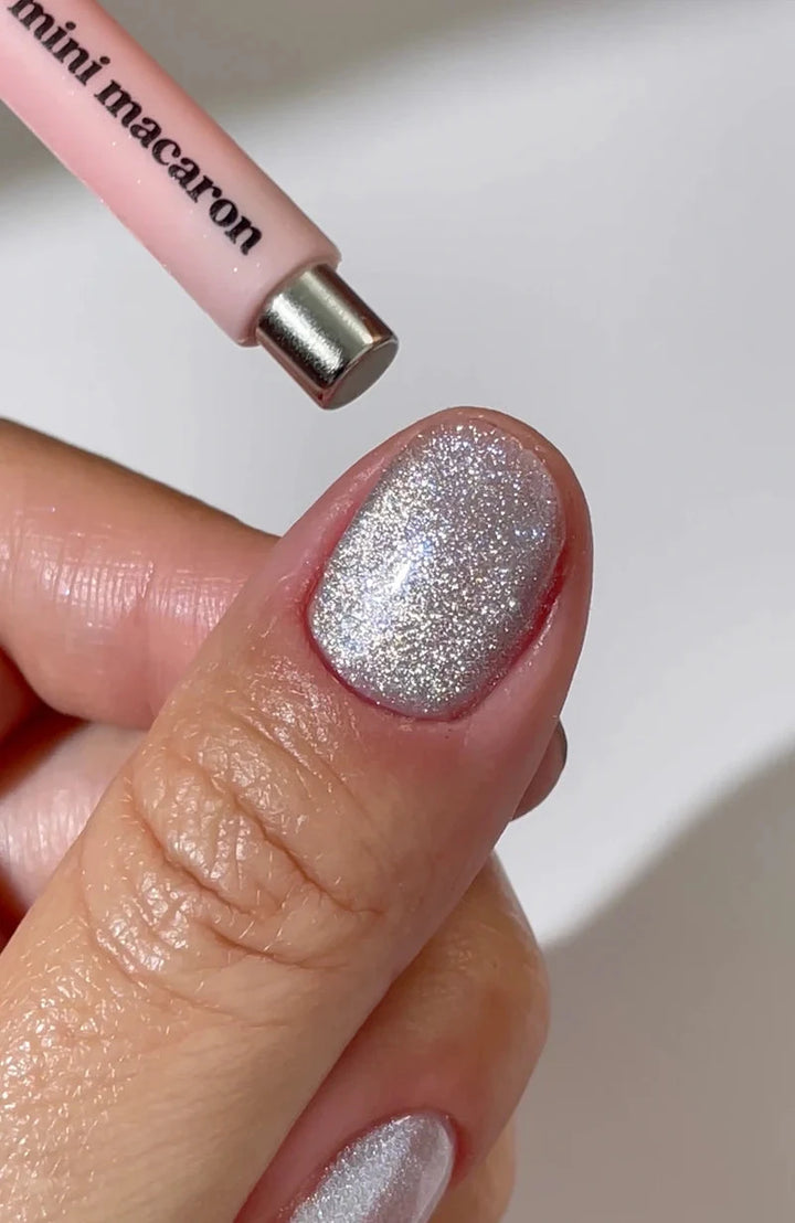 Le Mini Macaron - Single Gel Polish, Cat Eye Magnet Gel Polish Incl. Magnet Nyhed! CEG001 - Moon Beam Neglelak 