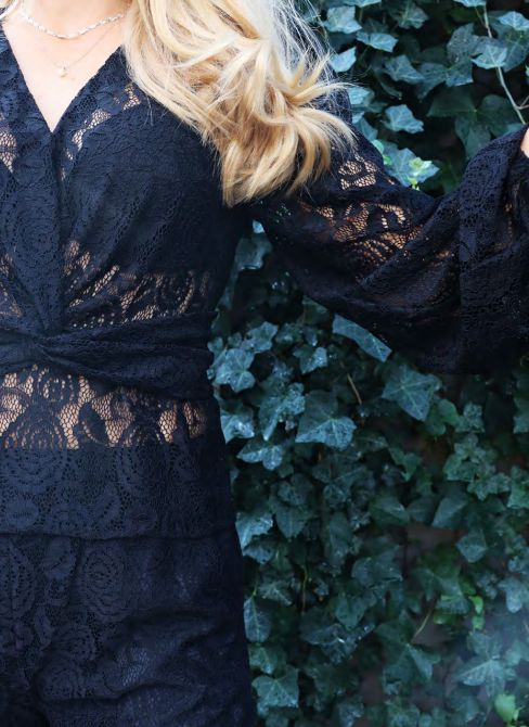 Liberte - Tiki Ls Twist Blouse 22120 - Black Lace Bluser 