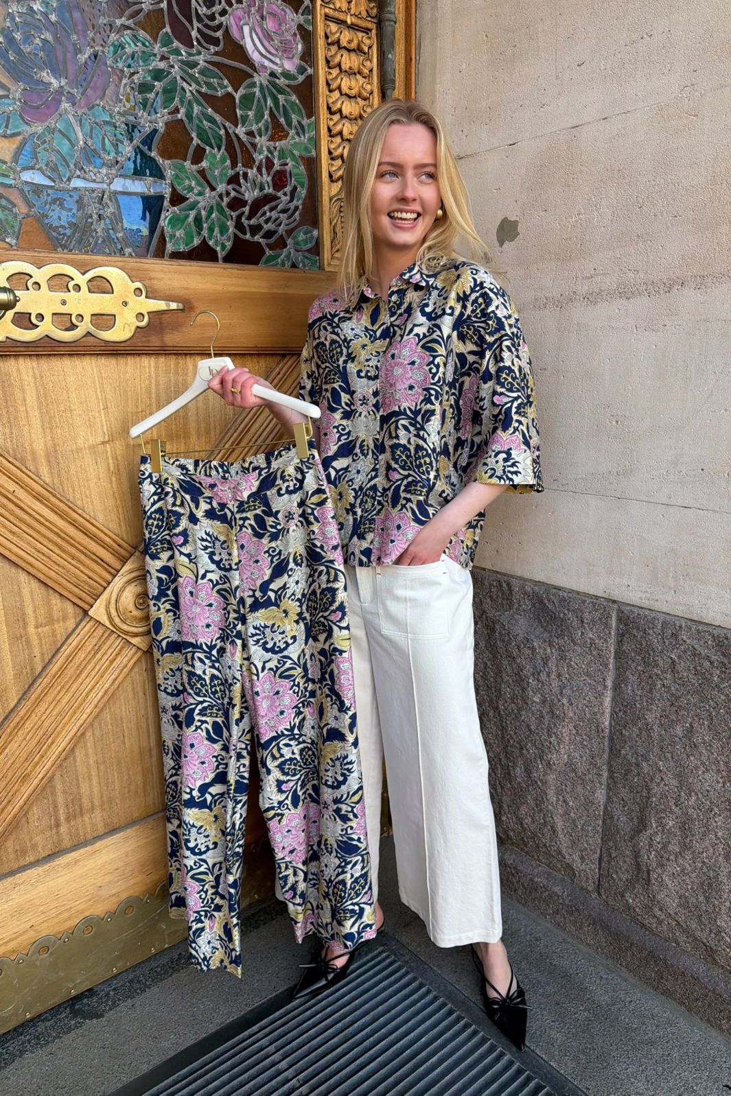 Love & Divine - Love1176-6 19916 - 801 - Navy Paisley Bukser 