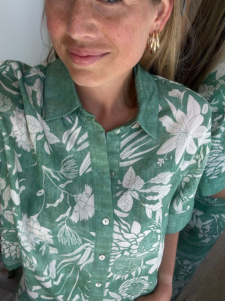Love & Divine - Love1338 18753 - 315 - Green Flower Skjorter 