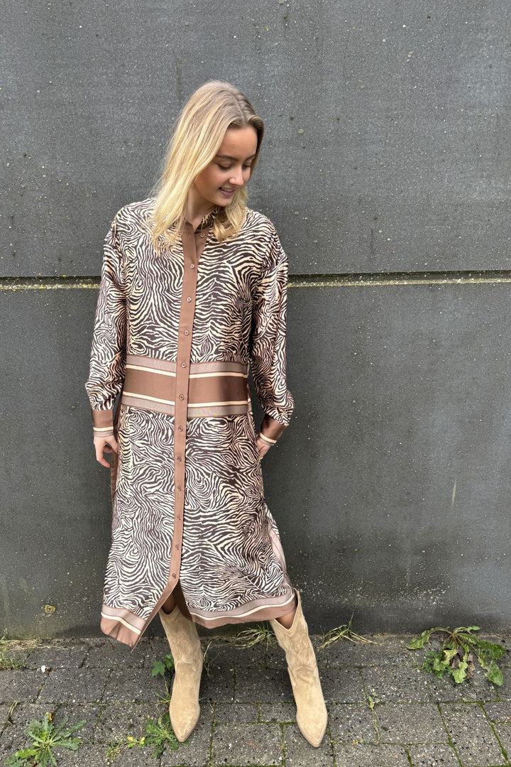 Love & Divine - Love1394-2 19480 - 803 - Brown Zebra Kjoler 