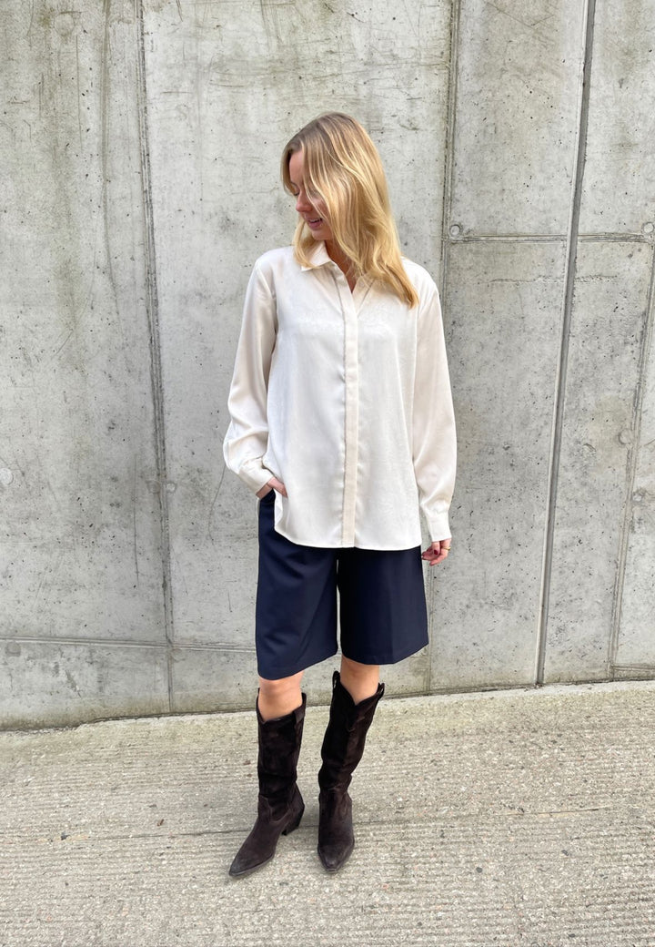 Love & Divine - Love1474 19512 - 115 - Cream Bluser 