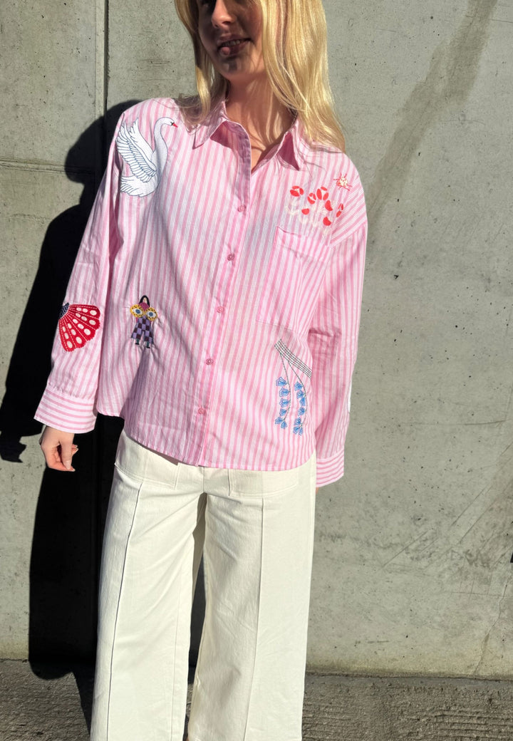 Love & Divine - Love1555-2 20031 - 832 - Rose Stripes Emb. Skjorter 