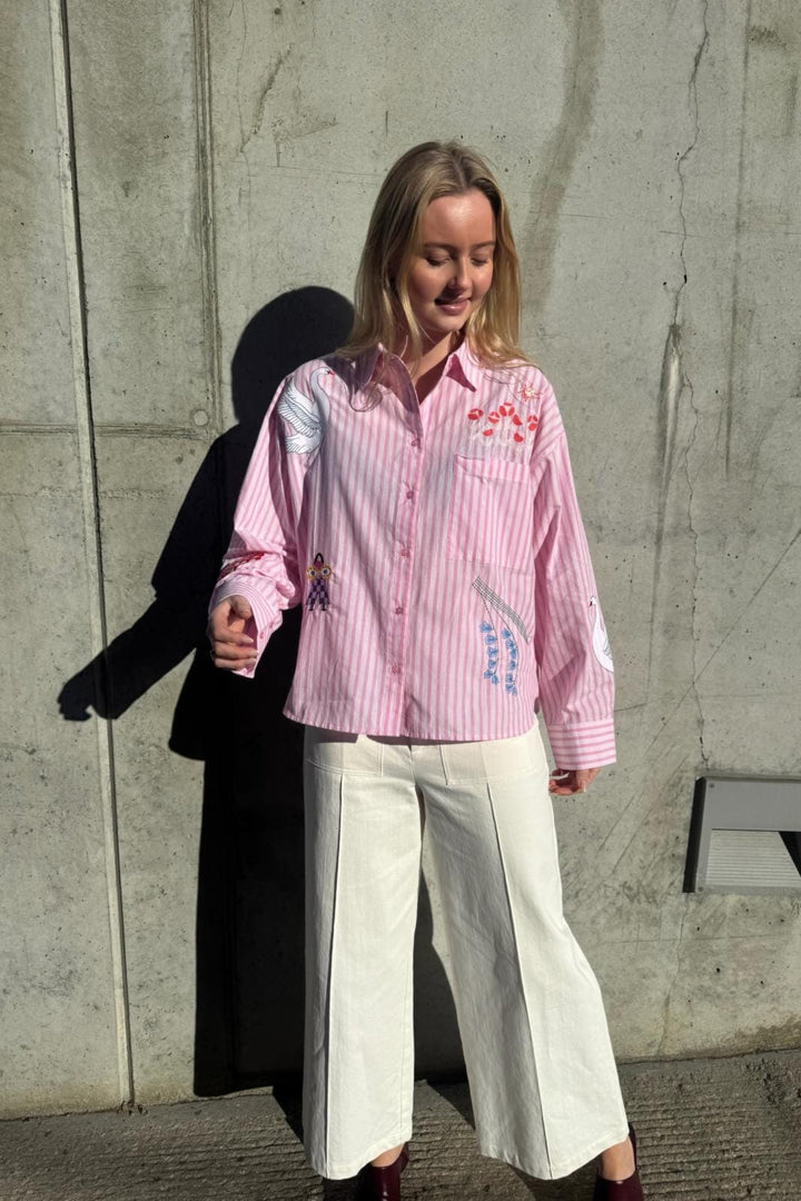 Love & Divine - Love1555-2 20031 - 832 - Rose Stripes Emb. Skjorter 