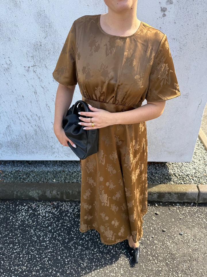 Love & Divine - Love1561-2 20353 - 812 - Brown Flower Kjoler 