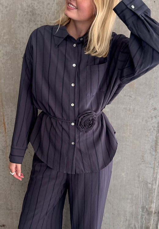 Love & Divine - Love1622 20223 - 053 - Grey Stripes Skjorter 