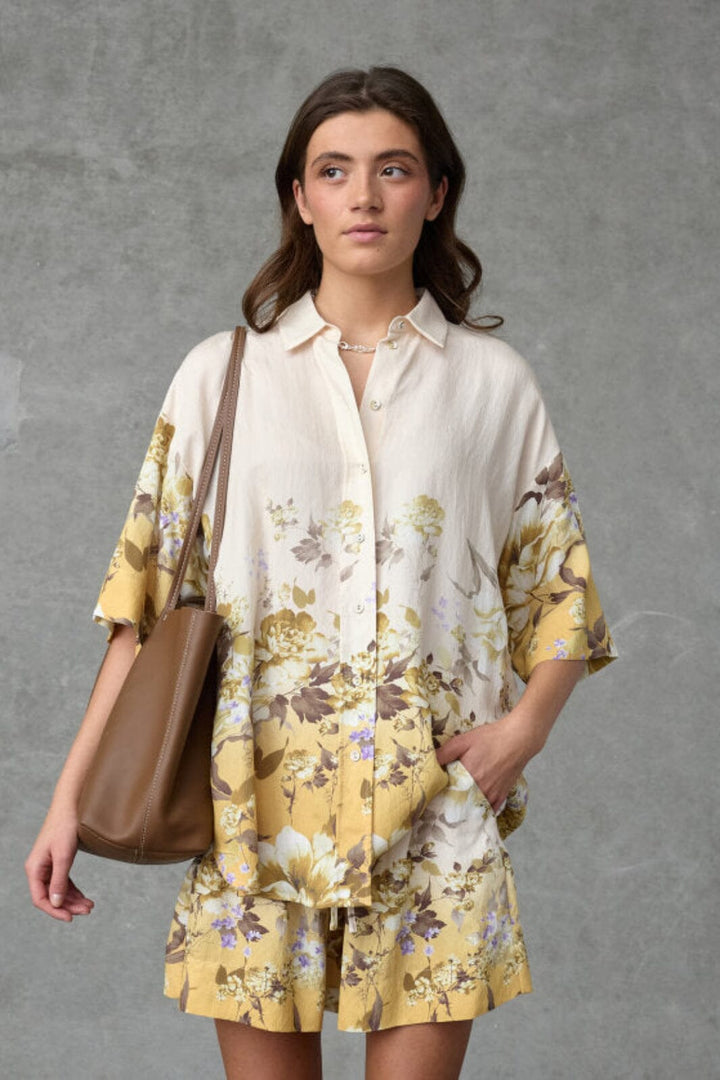 Love & Divine - Love971-16 19856 - 813 - Yellow/Brown Flower Skjorter 