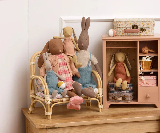 Maileg - Kanin, Størrelse 1 - Klassisk - Strikket Overall 16-6125-00 Legetøj 