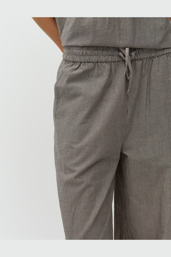 MbyM - Clari-M 59319626 - V28 - Java White Stripe