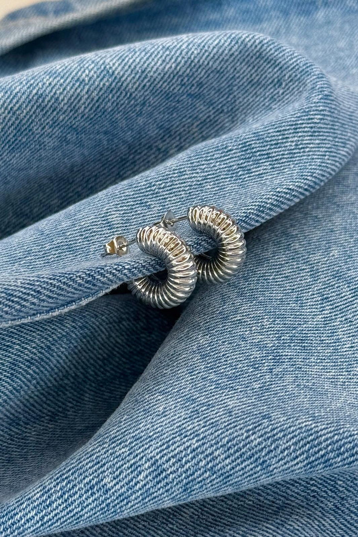 Mellow Moon - Kaja Ørering - Forsølvet Øreringe 