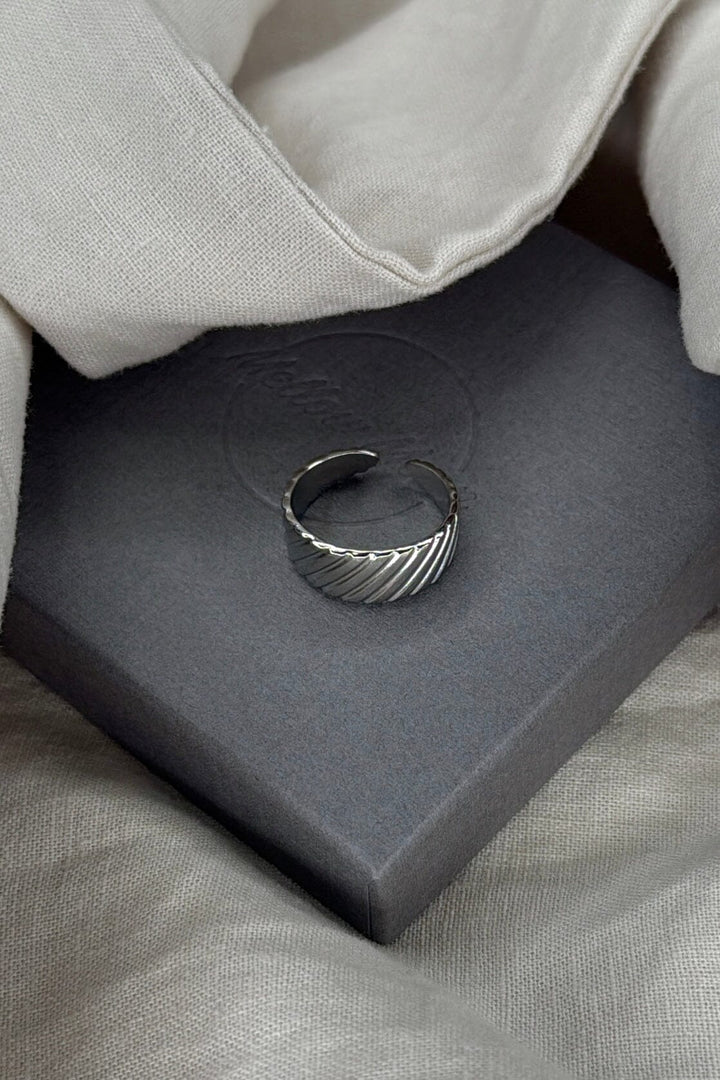 Mellow Moon - Laura Ring - Forsølvet Ringe 