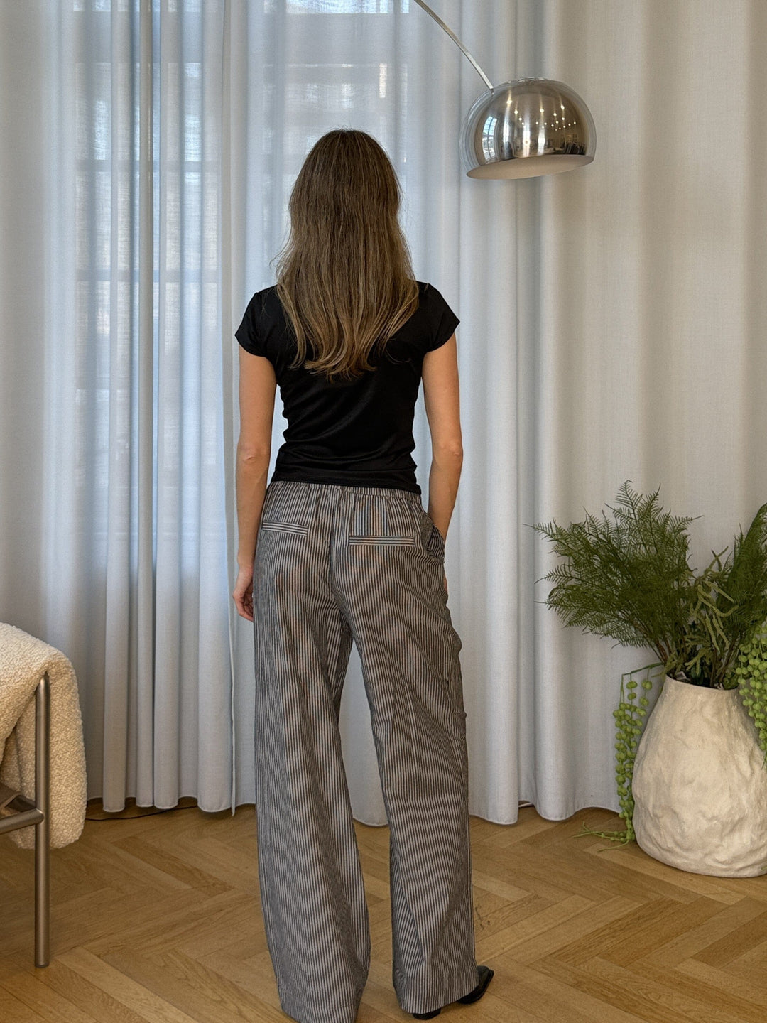 Modström - Himamd Drapy T-Shirt 59050 - 7090 - Black T-shirts 