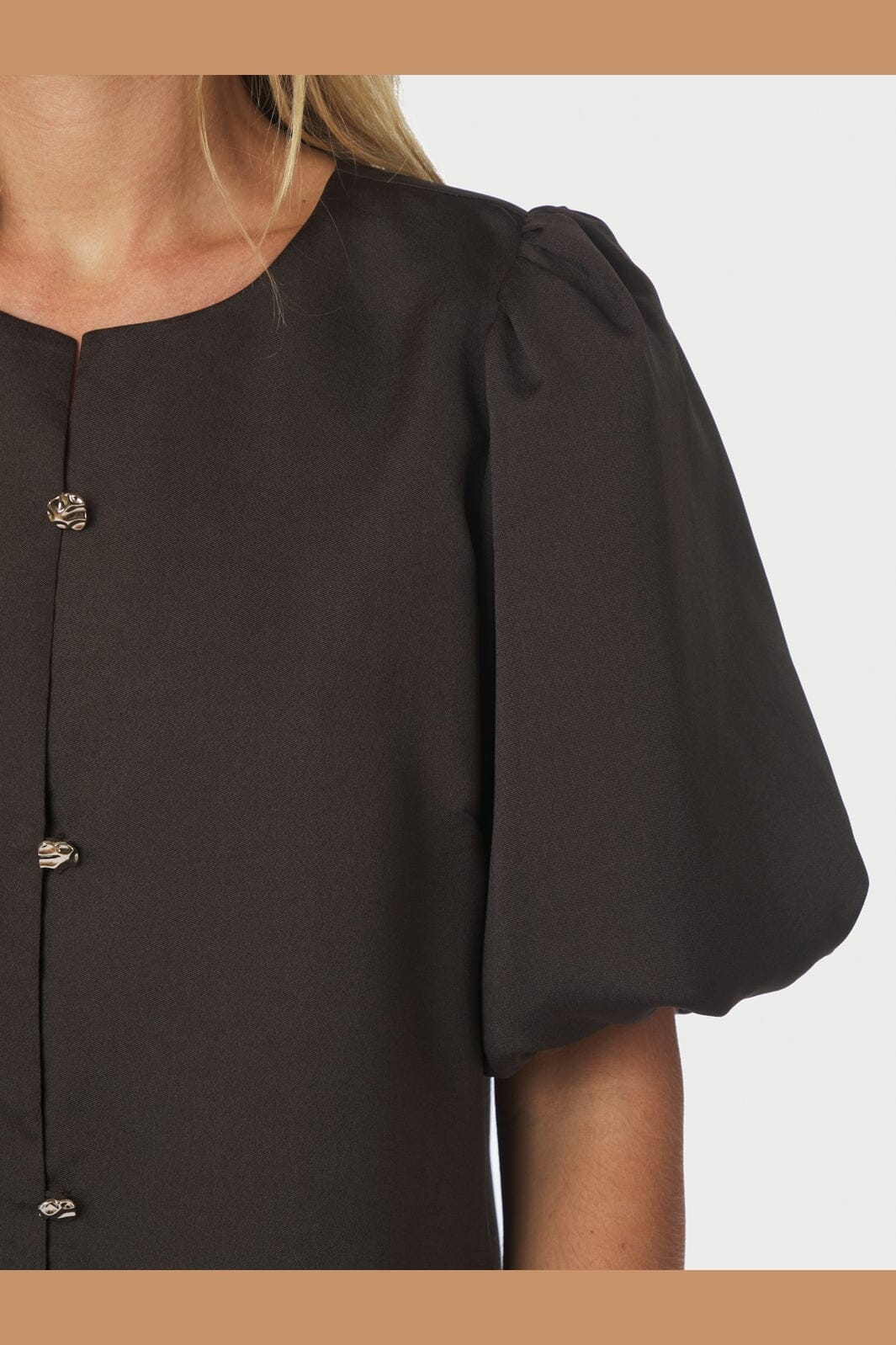 Neo Noir - Aisa Dull Satin Blouse 164658 - 210 - Brown