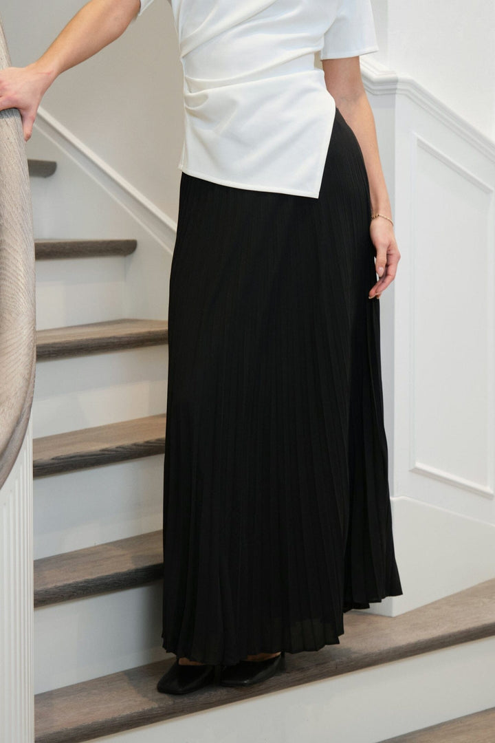 Neo Noir - Boni Simple Plisse Skirt 166495 - 100 - Black Nederdele 