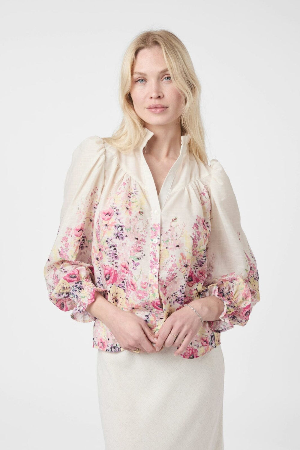 Neo Noir - Calloma Flower Print Blouse 166266 - 124 - Ivory