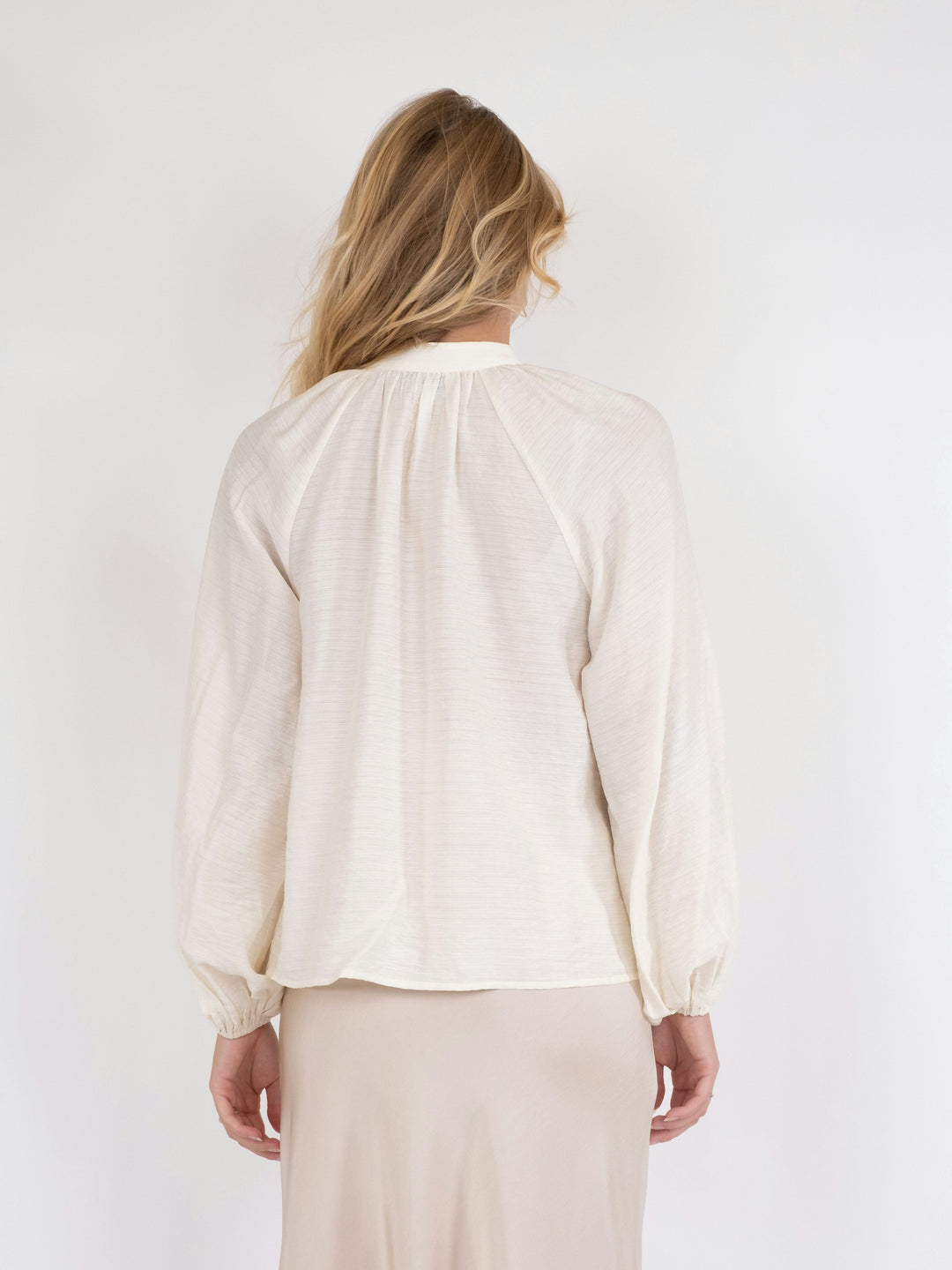 Neo Noir - Camille Solid Blouse - Off White