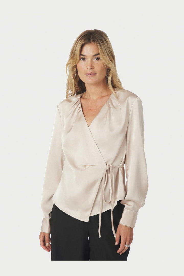 Neo Noir - Caprina Heavy Sateen Blouse 166961 - 720 - Champagne