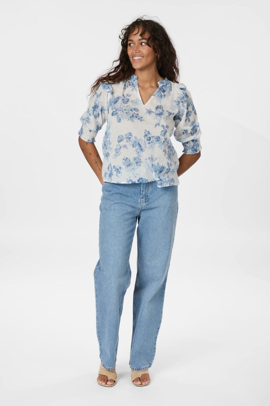 Neo Noir - Davina Flower Flow Blouse 165883 - 145 - Light Blue