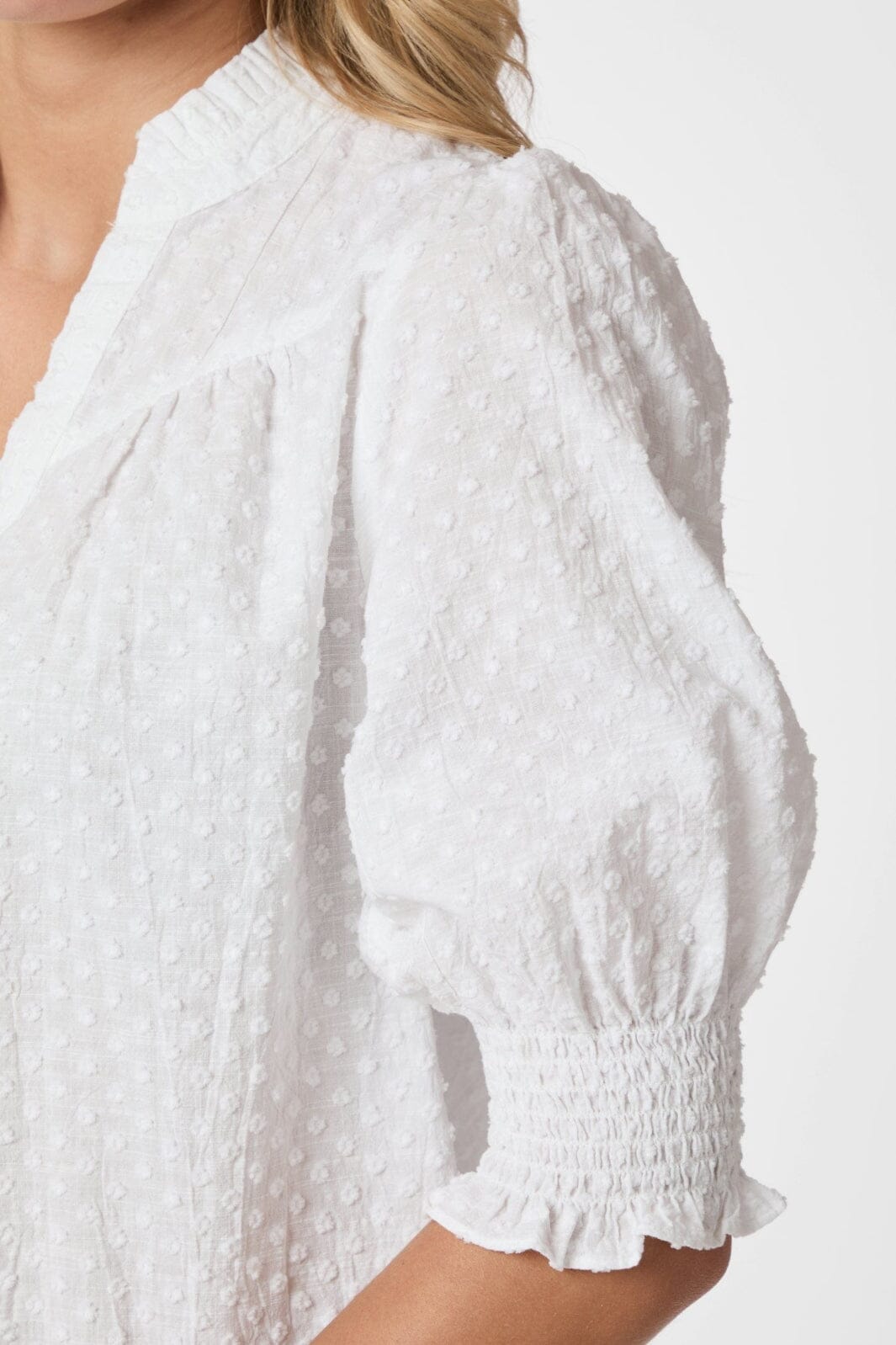 Neo Noir - Diana B Dobby Blouse 166142 - 120 - White