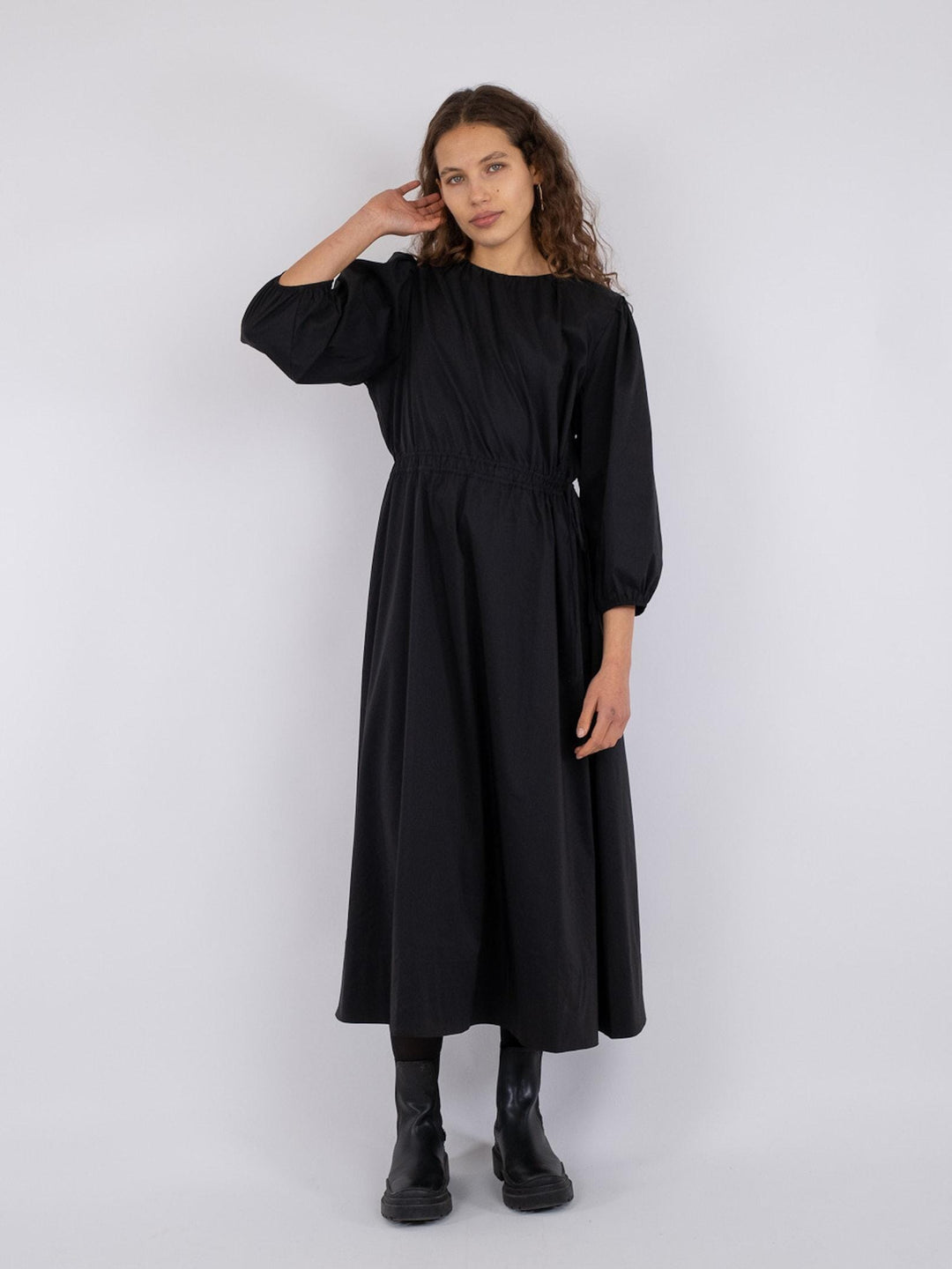 Neo Noir - Eymi Poplin Dress - Black Kjoler 
